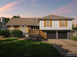 913 NW 37th St, Blue Springs, MO 64015