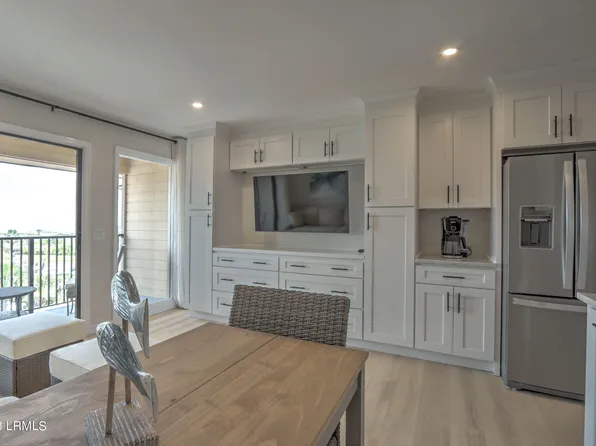 40 Folly Field Road #A308, Hilton Head Island, SC 29928