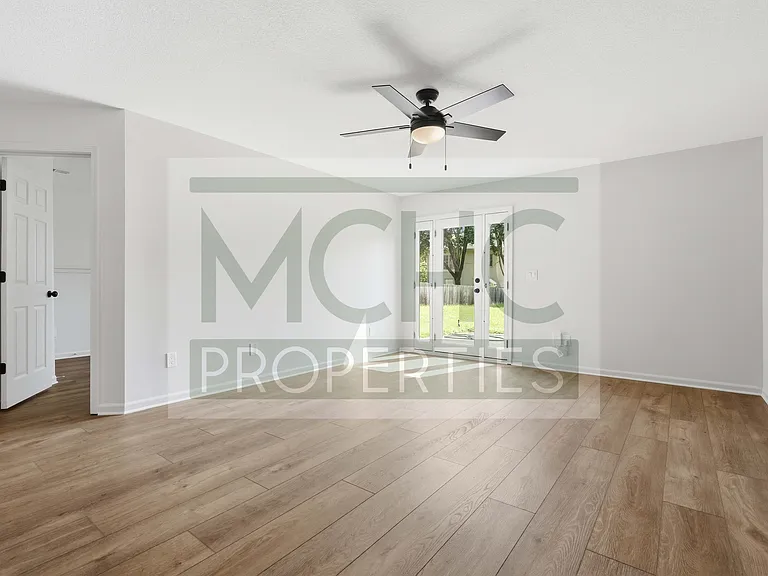 15239 Goodman St — Photo 27