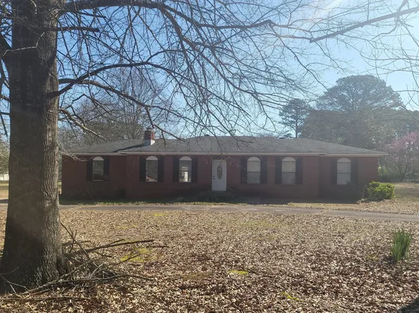 738 Ford Dr, Malvern, AR 72104