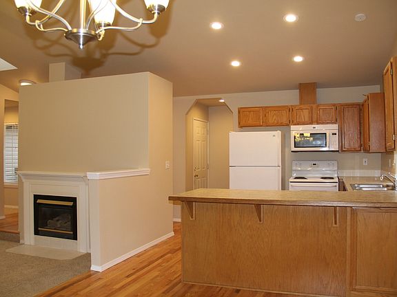 2nd image of 5006 67th Ave NE