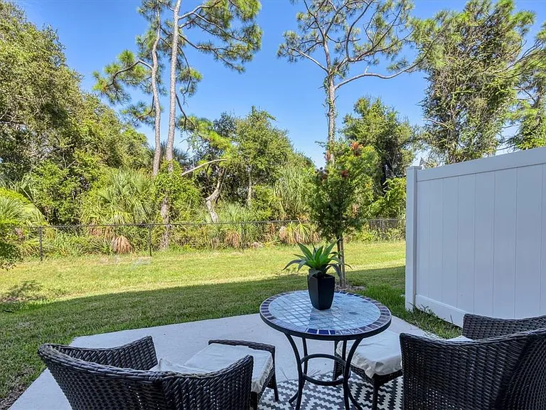 15032 Cuzcorro Ct — Photo 23