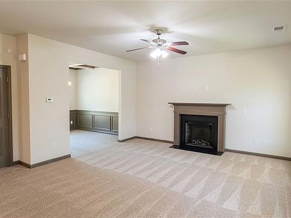 2nd image of 3325 Ivey Ridge Rd NE