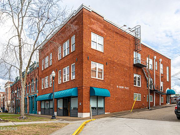4th image of 16 Emory Pl Ste 300