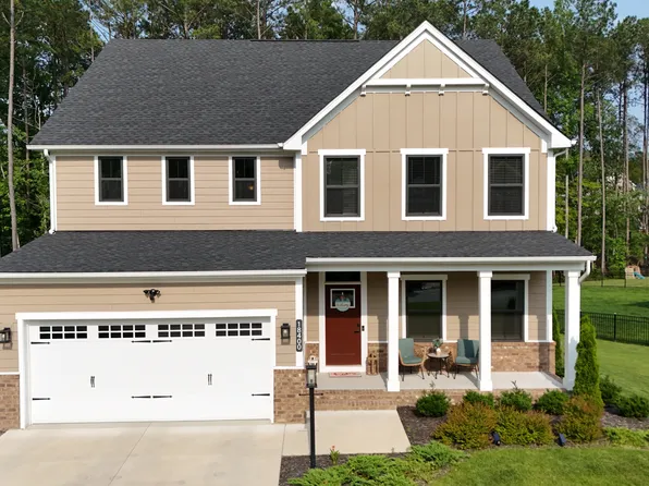 18400 Magnolia Run Ln, Moseley, VA 23120