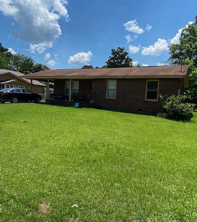 1st image of 107 Cypress Dr