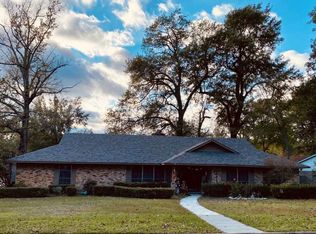 670 26th St SE, Paris, TX 75460