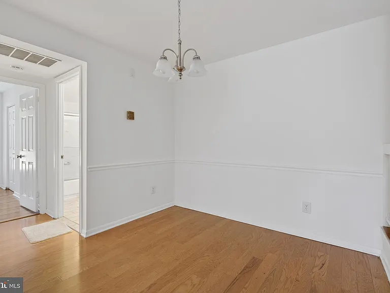 11260 Chestnut Grove Sq #139 — Photo 11