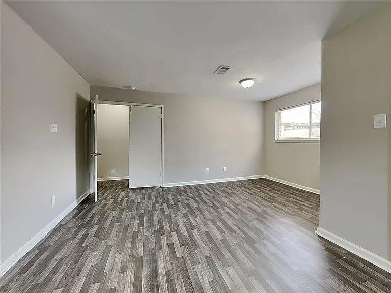 16007 Brookford Dr — Photo 10