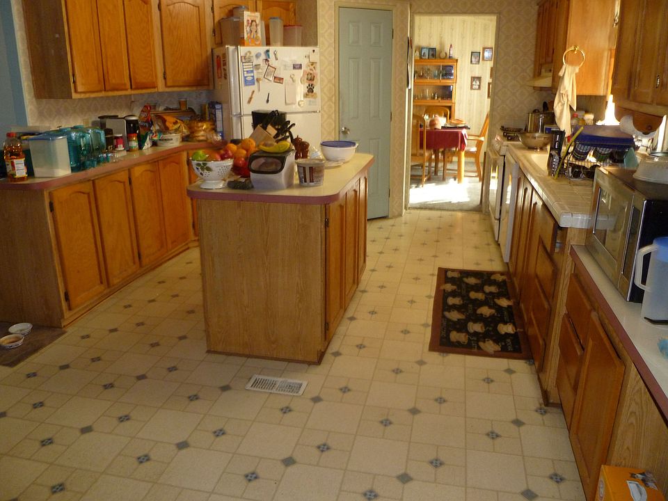 2nd image of 482 Jupiter Dr