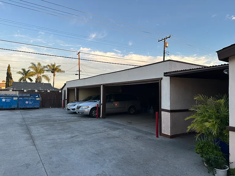 938 S Gilbuck Dr #E — Photo 18
