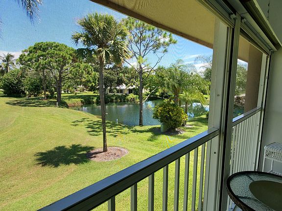 2nd image of 18081 SE Country Club Dr APT 33-330
