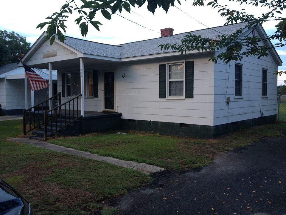 1st image of 909 Cleveland Dr