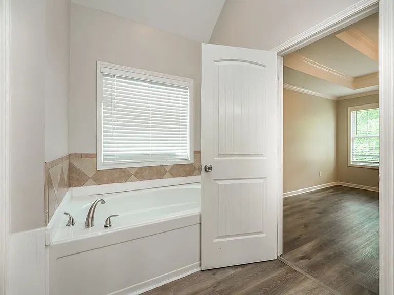 2054 Jessica Way — Photo 13