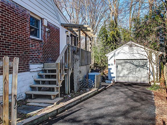 4th image of 4219 McCain Ct