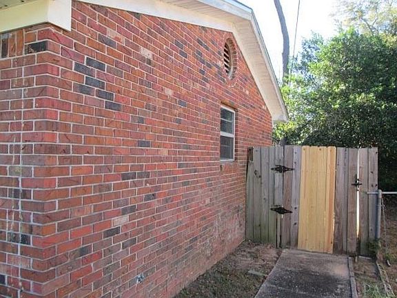 3rd image of 4514 Monpellier Dr