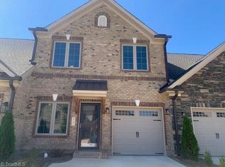 4741 Willowstone Dr, High Point, NC 27265