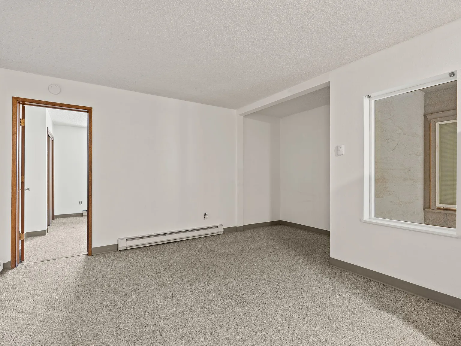 1 bed, 600 sqft, $1,100 — Photo 3