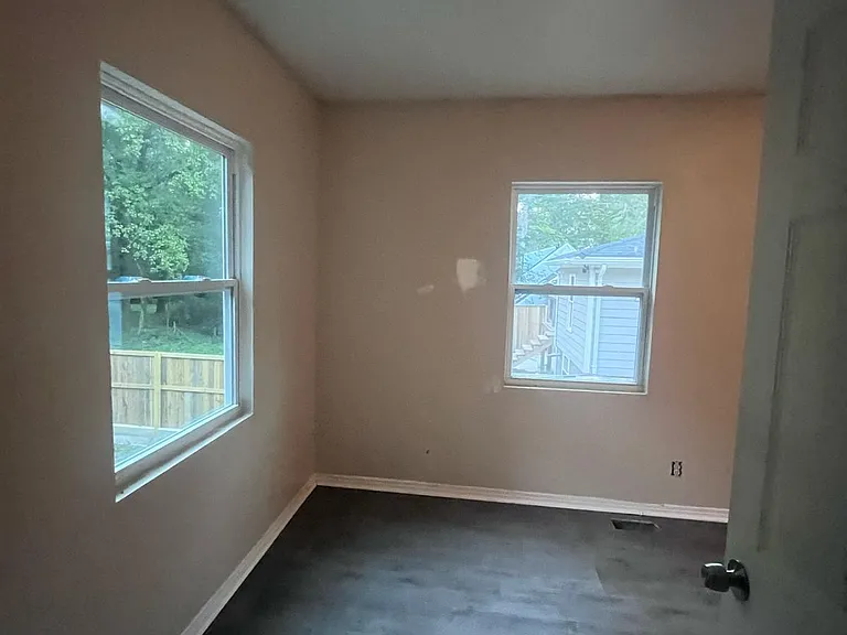 2401 Macon Dr SW — Photo 6
