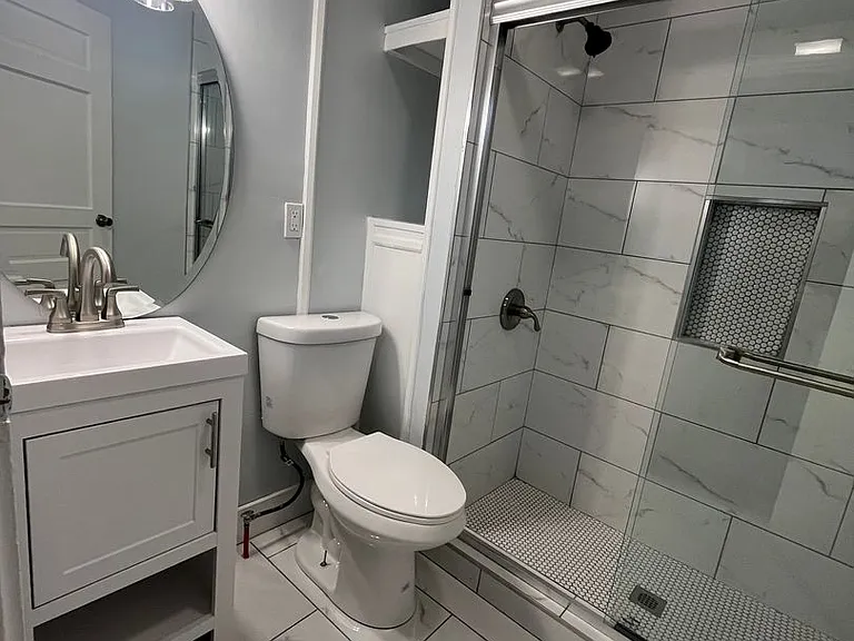 818 Main St — Photo 28