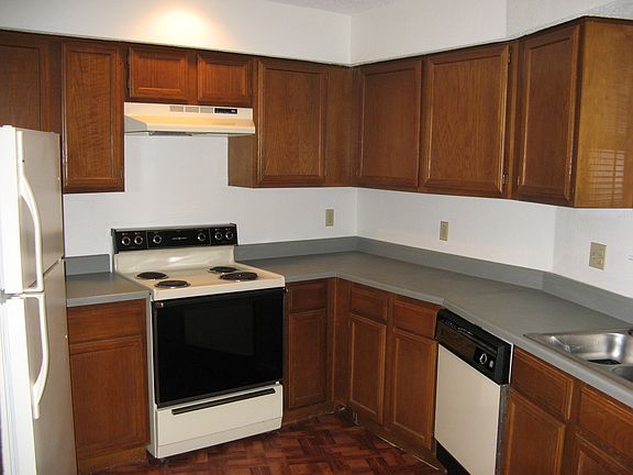 Roomy Galley Kitchen