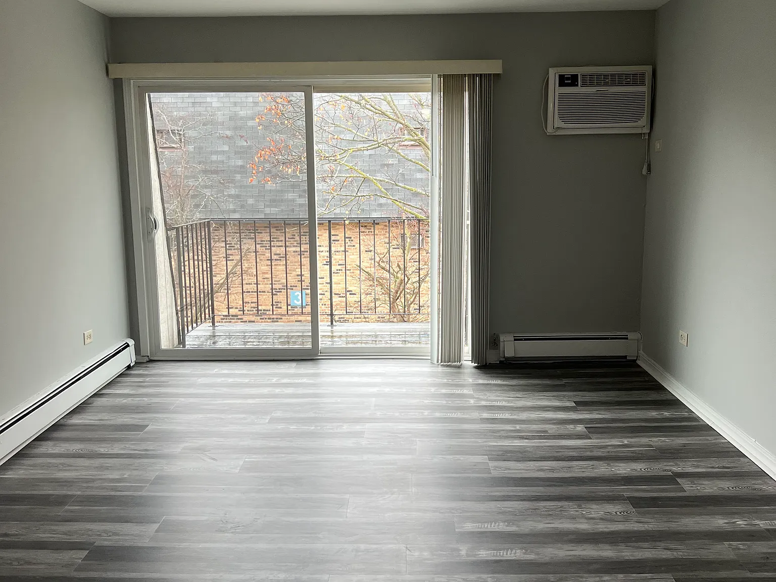 1 bed, 750 sqft, $1,600 — Photo 4