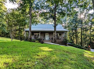 128 Winter Ln, Trenton, GA 30752
