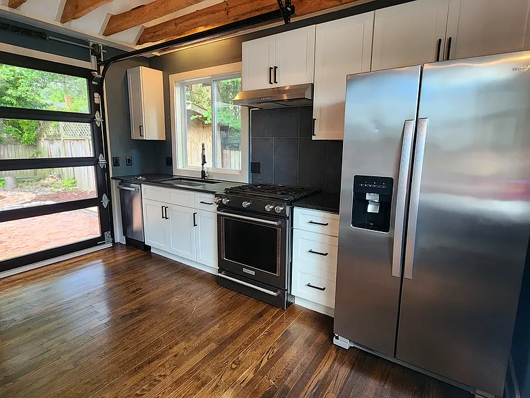207 Highland Ave — Photo 6