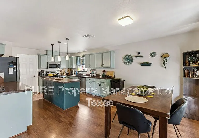 2412 Chestnut Path — Photo 10