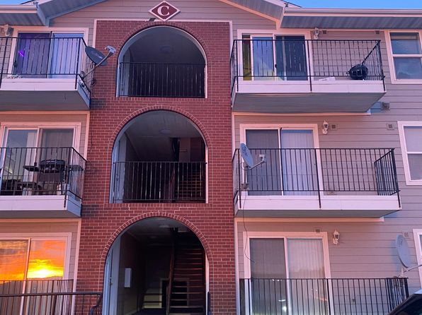 1645 NE Merman Dr APT C304