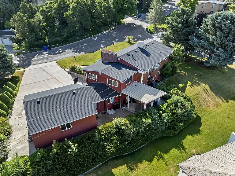 1285 N 900 E — Photo 1