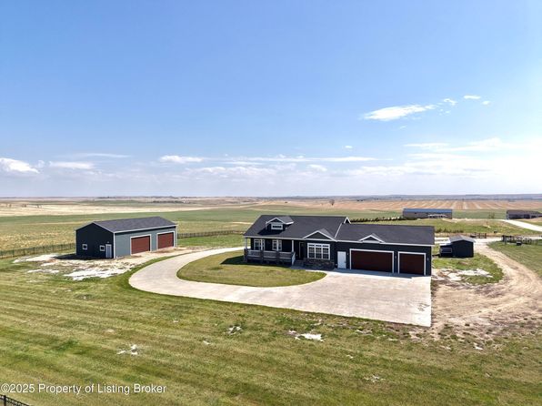 9977 36b St SW, Gladstone, ND 58630