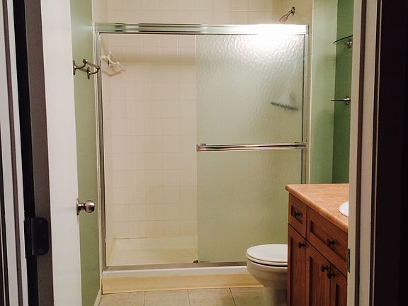 2nd Bathroom