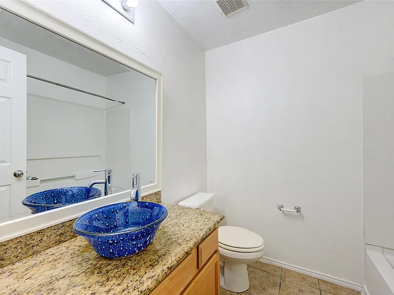 7930 Northfork Hollow Ln — Photo 6