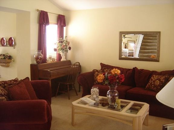 ENTRY FORMAL LIVING ROOM
