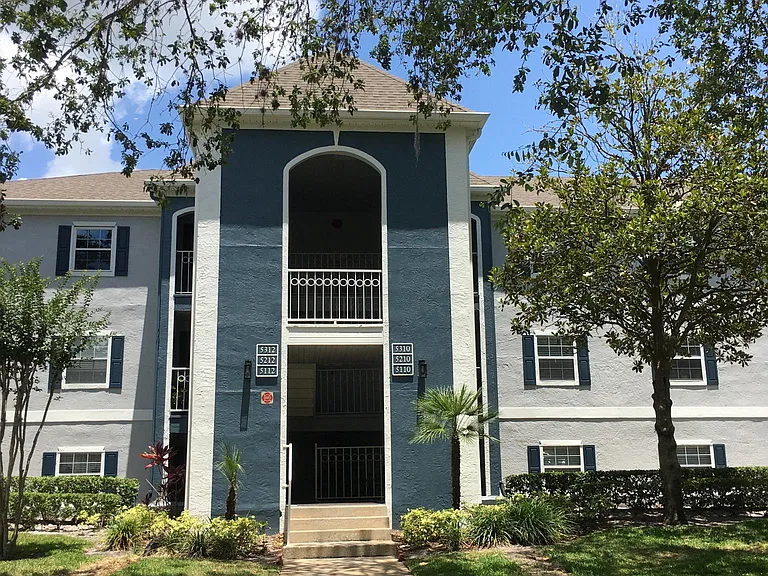 5310 Clubside Dr — Photo 2
