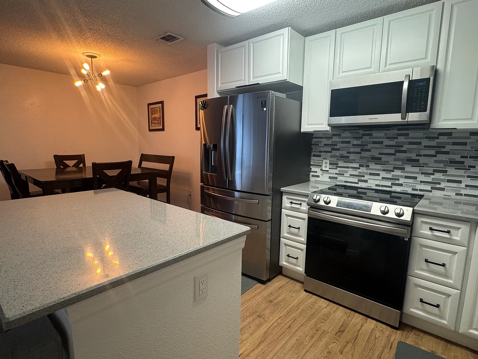 2 bed, 1164 sqft, $2,150 — Photo 3