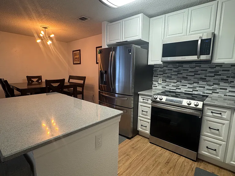 9481 Highland Oak Dr #513 — Photo 3