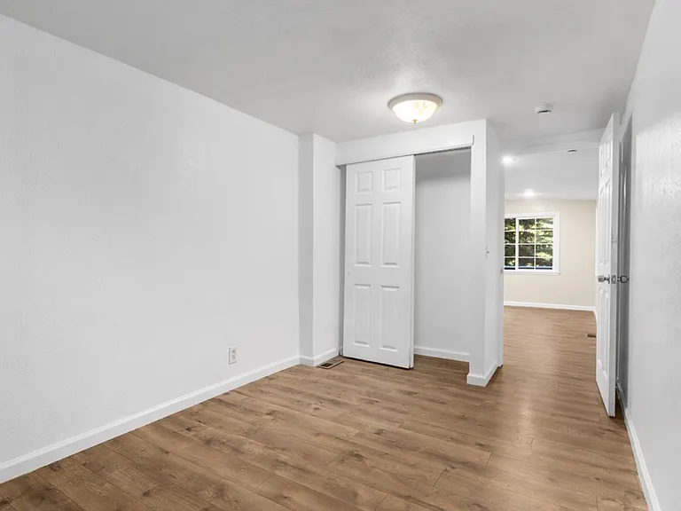 10229 Redwood Dr — Photo 6