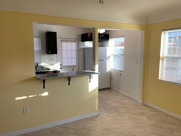 2nd image of 319 N Jupiter Ave