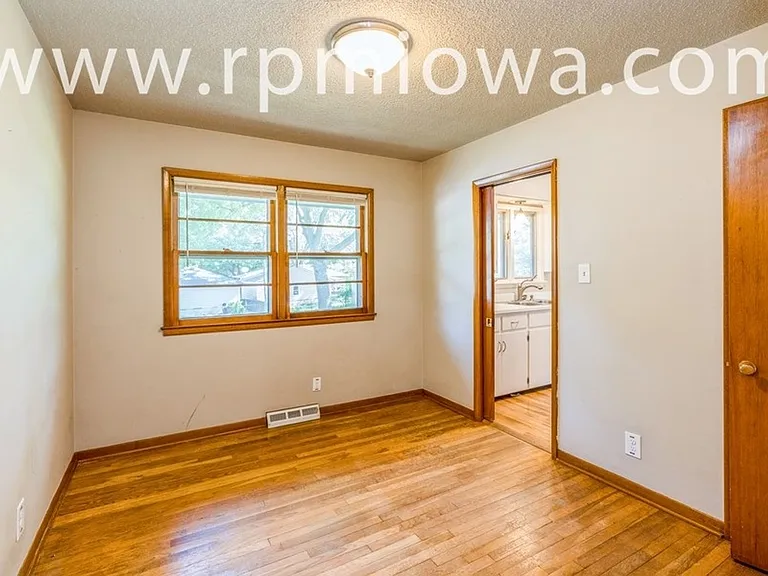 4127 Shawnee Ave — Photo 7