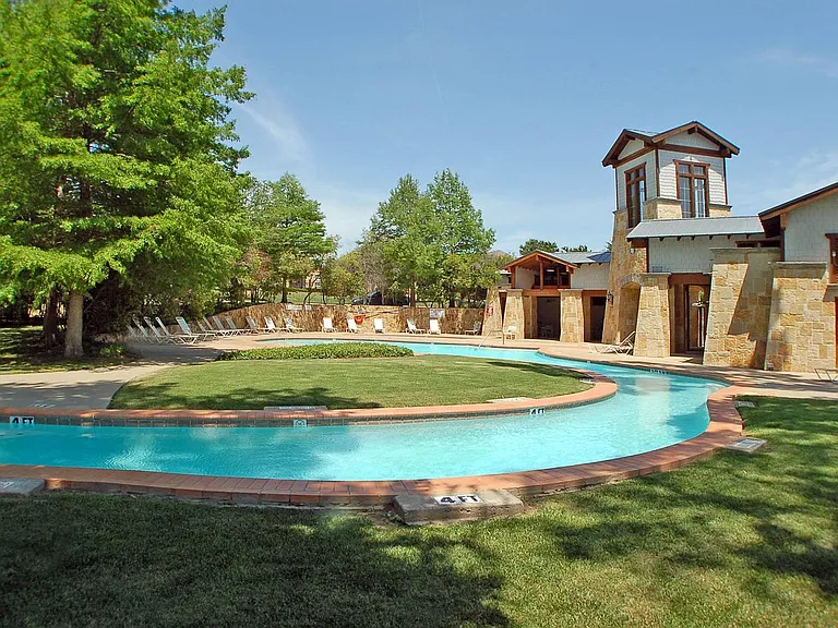 15650 Brookwood Dr — Photo 32