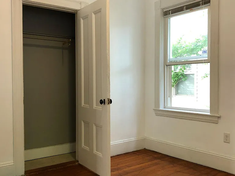 27 Violet St #1 — Photo 20