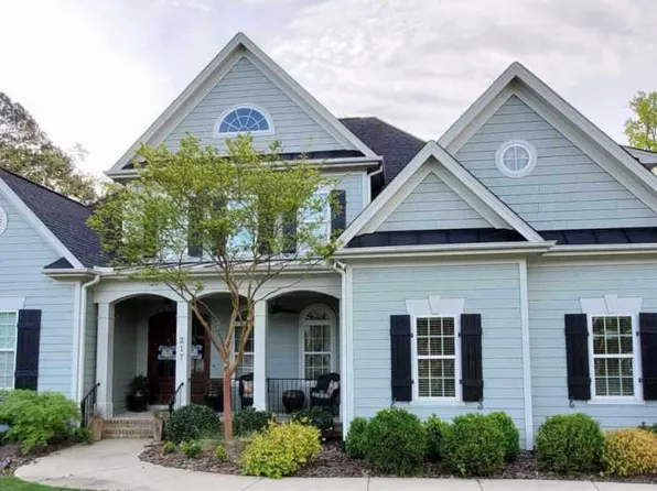 217 Morning Oaks Dr, Holly Springs, NC 27540