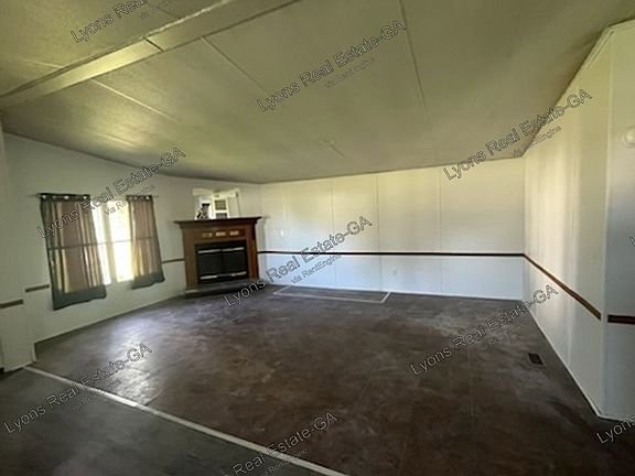 5th image of 906 Pleasantdale Cir