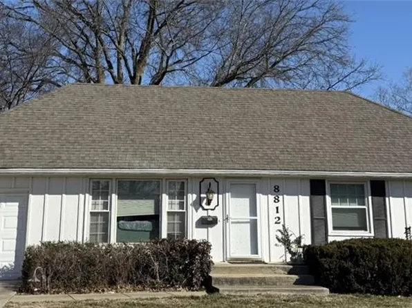 8812 E 54th St, Raytown, MO 64133