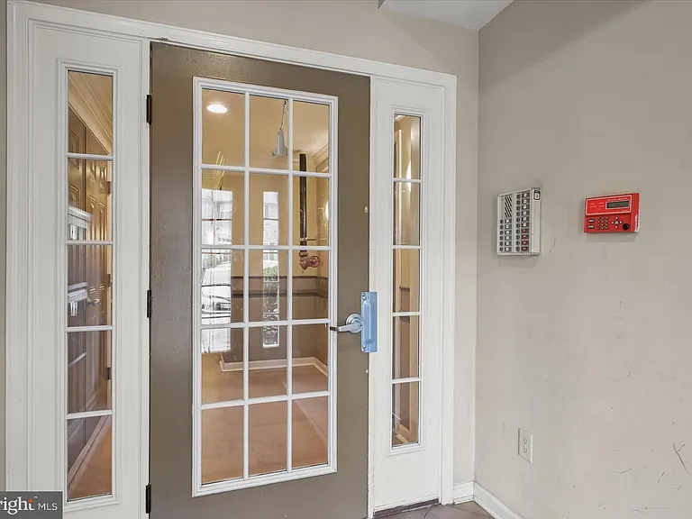 5307 Wyndholme Cir #102 — Photo 3