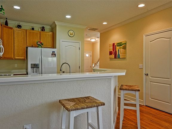5th image of 96023 Stoney Dr #2201