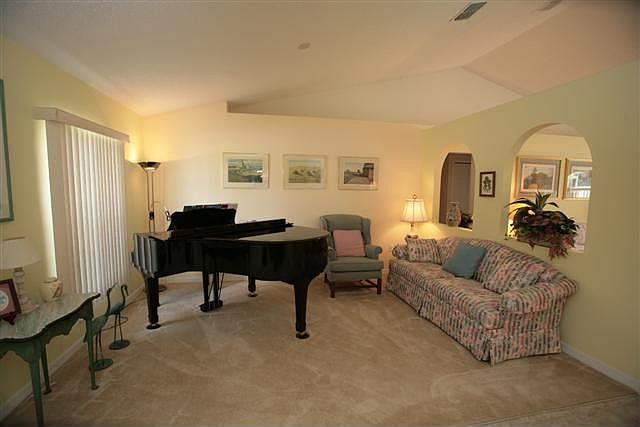 2nd image of 8 Serenity Pl