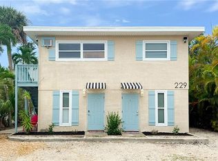 229 Fairweather LN, FORT MYERS BEACH, FL 33931